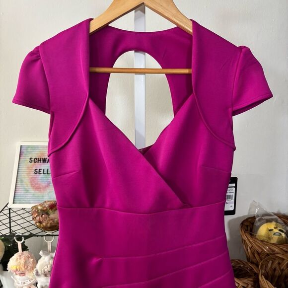 GUESS LA size 6 (small) Elegant Magenta Wrap Dress new 🆕 scuba bandage cap - Picture 6 of 10